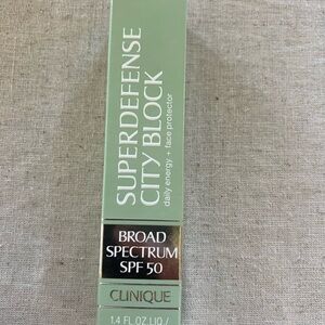 Clinique Superdefense City Block SPF 50